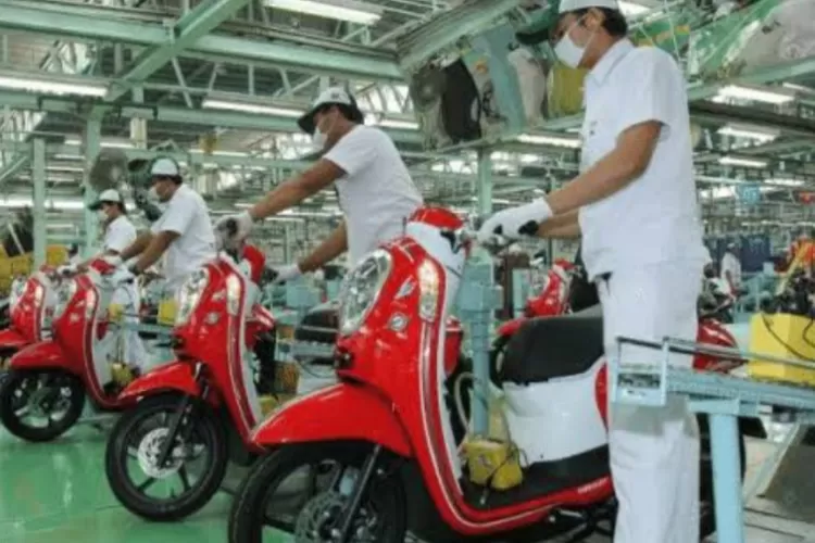 Do you want to work at PT AHM?  Following are the latest PT Astra Honda Motor Salaries for Several Positions